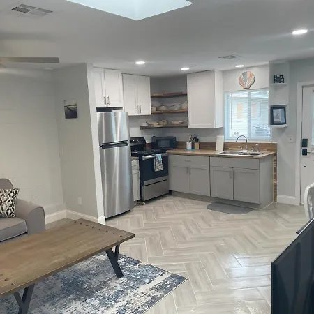 Warm Waters Escape Apartment